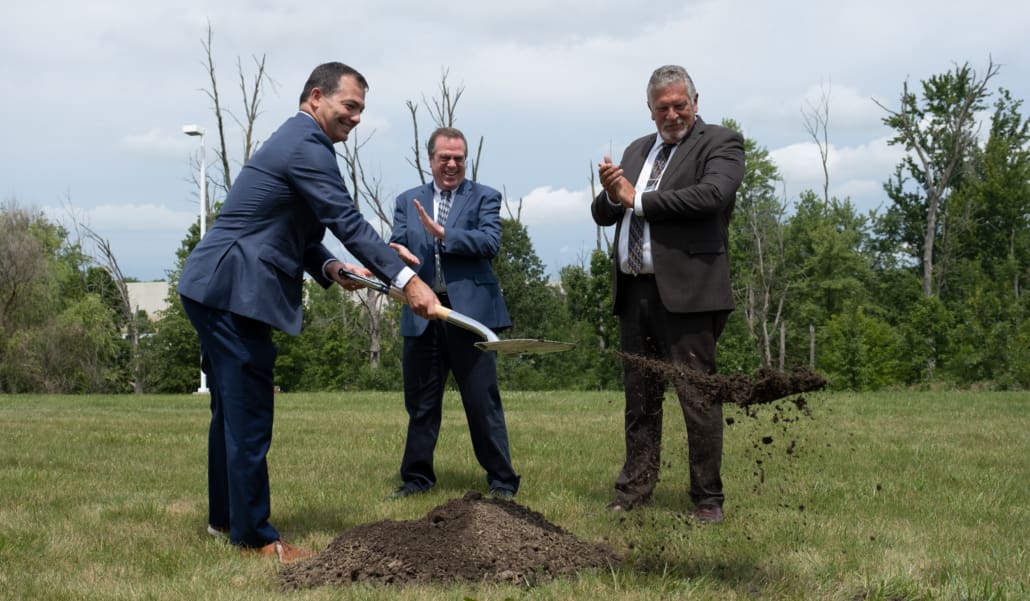 Aurora Material Solutions broke ground today for the expansion of its operations located in Streetsboro, Ohio.